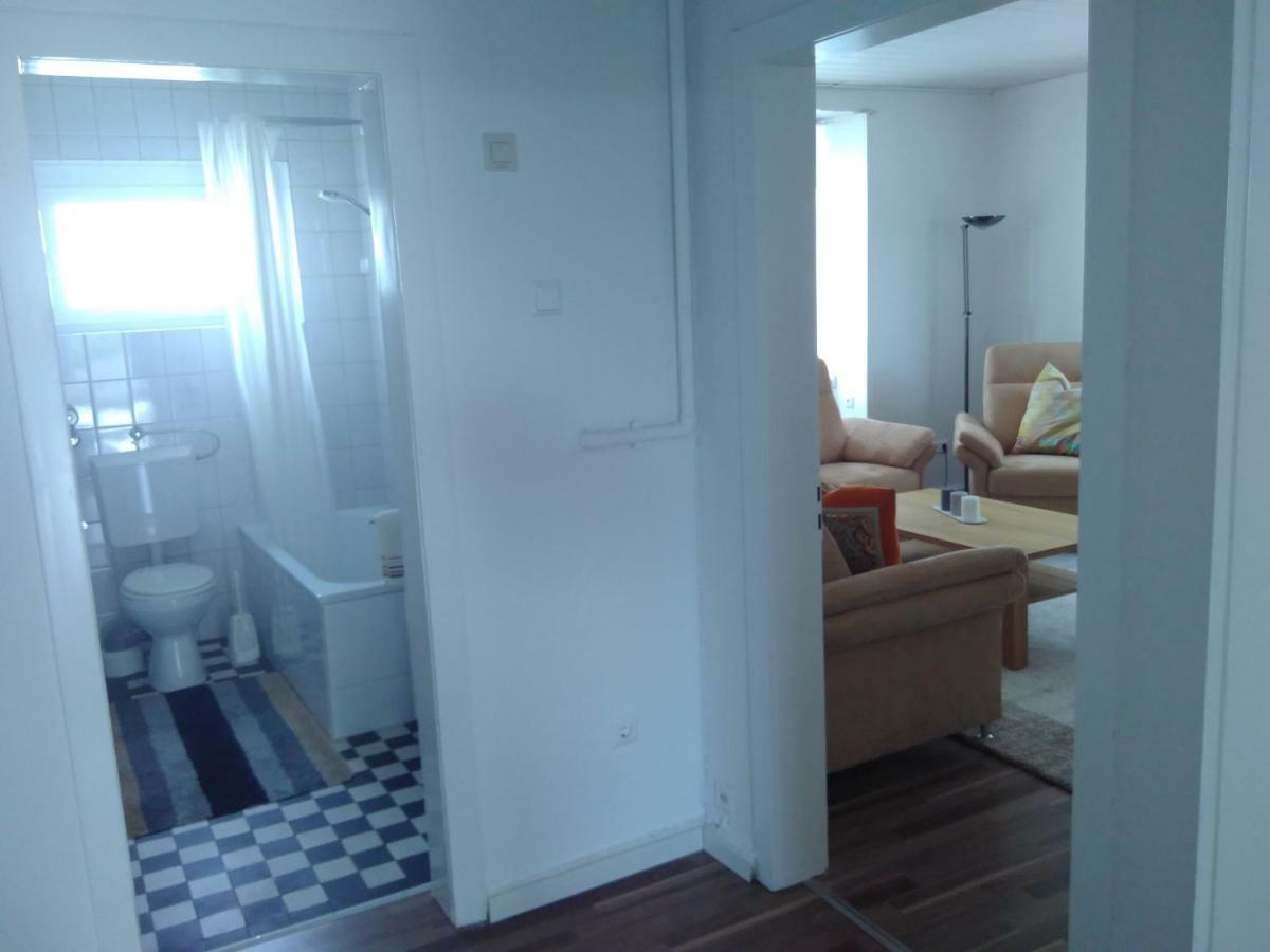 Ruhige Wohnung Zentrumsnah Pirmasens Luaran gambar
